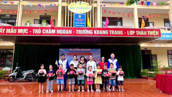 Trường TH Cửa Nam 1 tổ chức chương trình An toàn giao thông cho nụ cười trẻ thơ